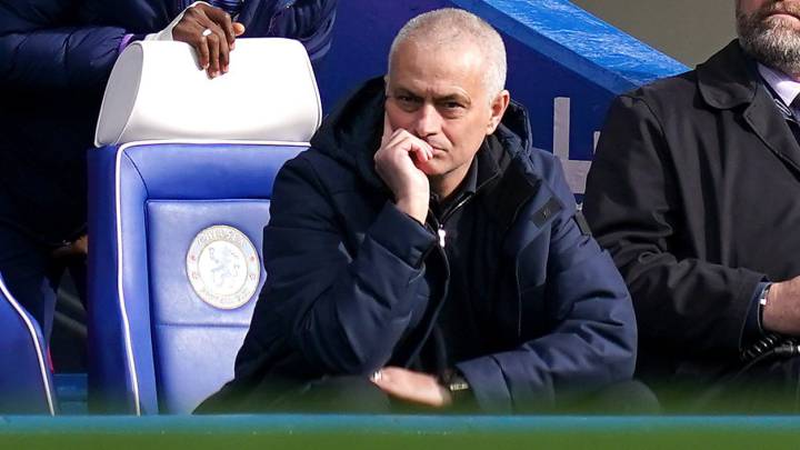 Mou se aleja de la Champions