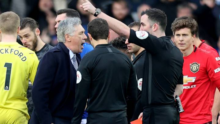 Soccer Football - Premier League - Everton v Manchester United - Goodison Park, Liverpool, Britain - March 1, 2020 Everton manager Carlo Ancelotti is shown a red card by referee Chris Kavanagh after the match Action Images via Reuters/Carl Recine EDITORIAL USE ONLY. No use with unauthorized audio, video, data, fixture lists, club/league logos or "live" services. Online in-match use limited to 75 images, no video emulation. No use in betting, games or single club/league/player publications. Please contact your account representative for further details.