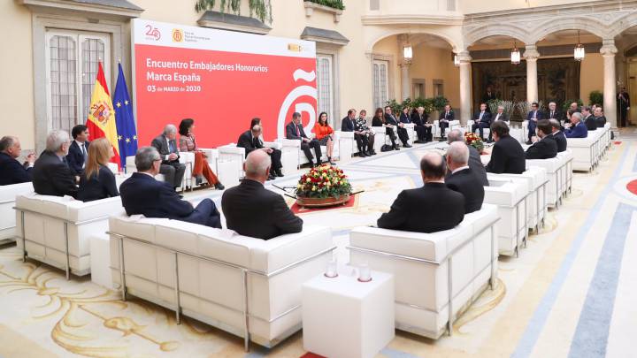 Los Reyes juntan a Tebas y a Rubiales en El Pardo