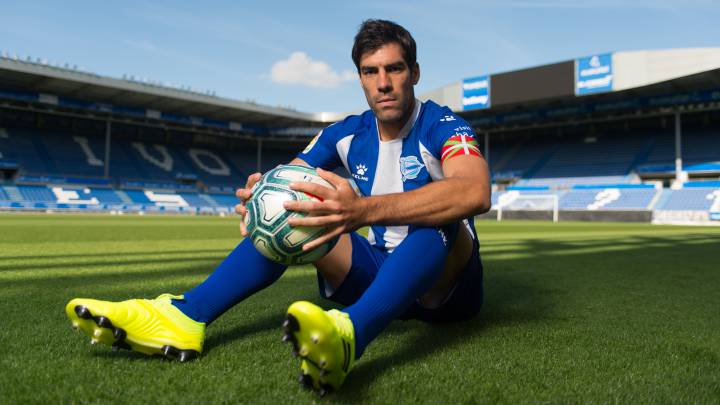 Manu García renueva por el Alavés hasta 2021.