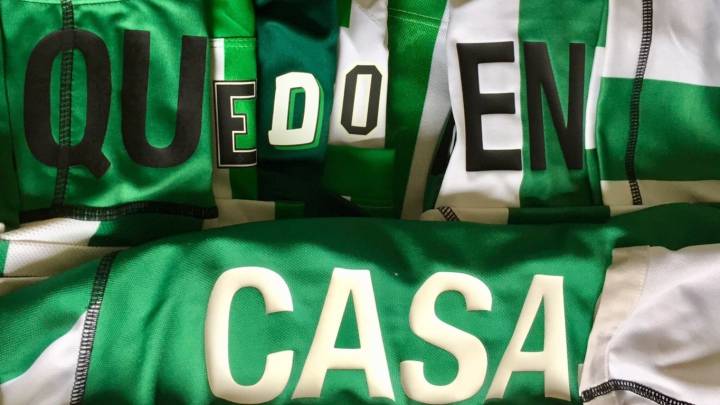 Sevilla, Betis y sus respectivas plantillas se vuelcan con el #yomequedoencasa para fomentar que la gente no salgue y paliar la infección del coronavirus.