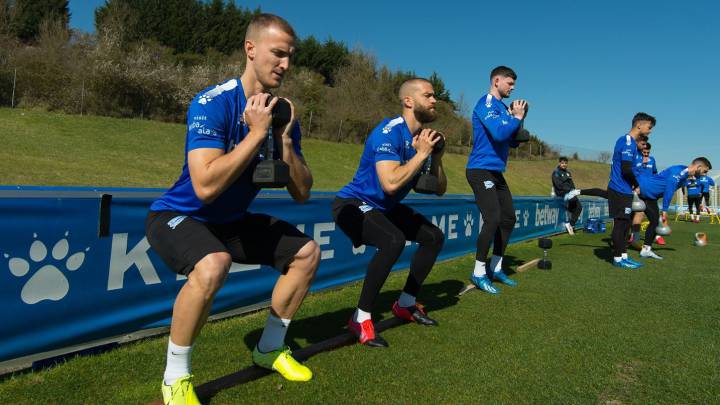 La plantilla y los empleados del Alavés pasan este lunes las pruebas del coronavirus