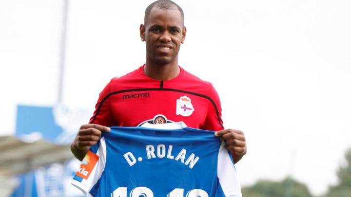 Diego Rolan con la camiseta del Deportivo