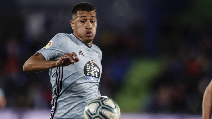 Jeison Murillo conduce el balón en el partido contra el Getafe