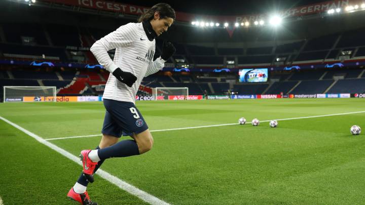 Cavani entrenándose en solitario.
