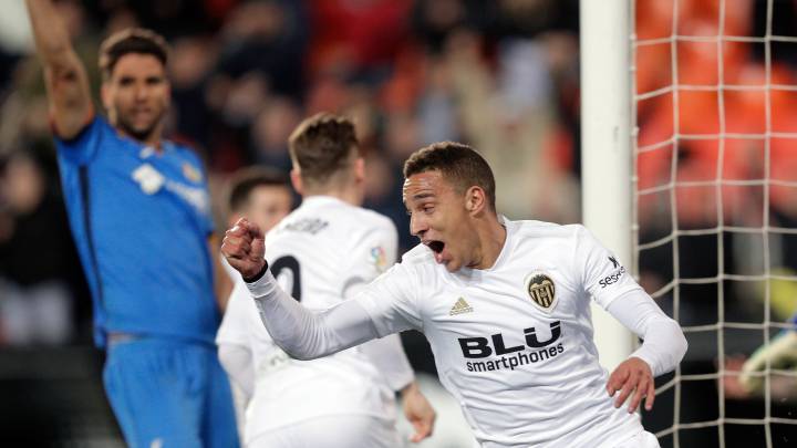 Celebración de uno de los goles de Rodrigo al Getafe en Copa del Rey.