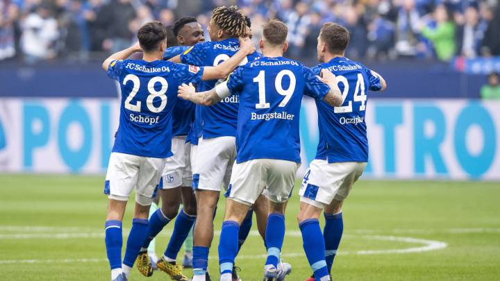 El Schalke 04 congela sus negociaciones por el coronavirus