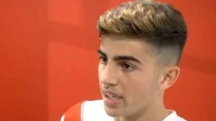 Antonio Zarzana, estrella del juvenil del Sevilla, fascina en las redes sociales por su tremenda bondad: "No os acostéis sin comer, escribidme sin miedo".