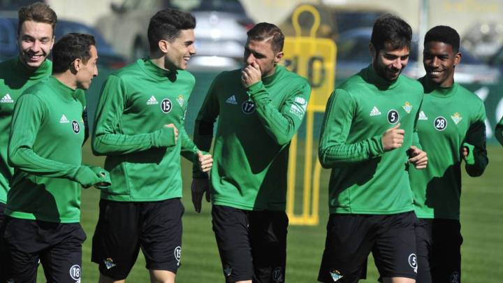 El central catalán del Betis Marc Bartra repasó la actualidad desde su confinamiento. Quiere volver con España y elogió a su capitán Joaquín Sánchez.