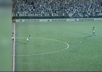 El desconocido primer golazo de falta de Roberto Carlos: ¡obús desde casi el medio del campo!