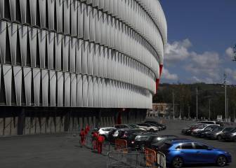 Convocatoria en los balcones para cantar el himno del Athletic