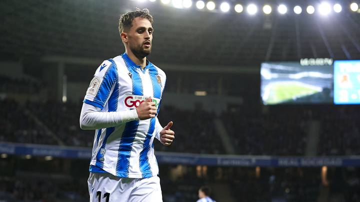 Januzaj: "La final de Copa se va a jugar y la vamos a ganar"