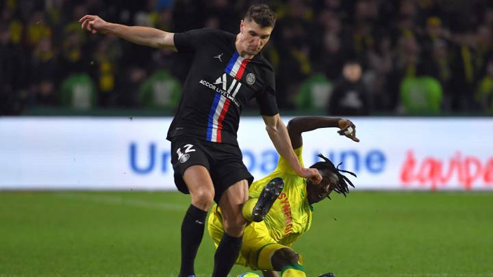 Meunier, en un partido con el PSG.