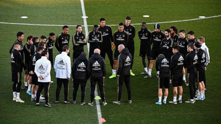 Zidane convoca a toda la plantilla por videollamada