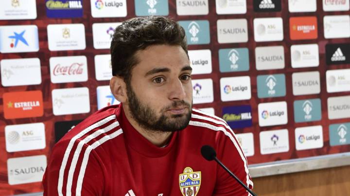 Iván Martos, el jefe del Almería en la sombra