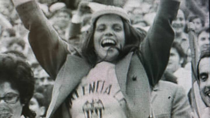 Localizan a la 'chica de Sarrià', icono de la Liga de 1971