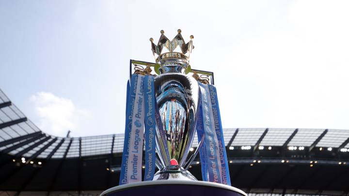 El trofeo que se le entrega al campeón de la Premier League.
