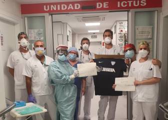 La plantilla del Málaga hace una colecta para donar material sanitario