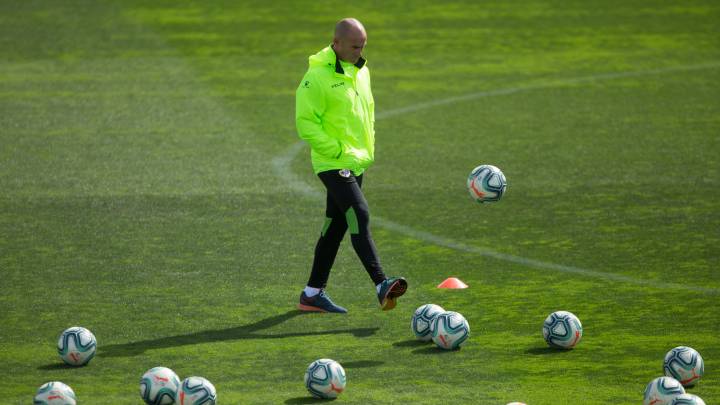 Paco Jémez, durante un entrenamiento del Rayo.