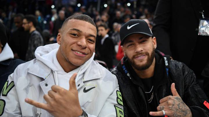 Coronavirus: Neymar cleared for Paris return after passport issue