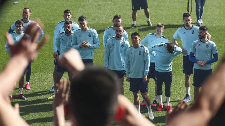 ESPANYOL ENTRENAMIENTO EN RCDE STADIUM GRUPO