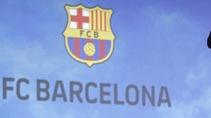 Ocho socios demandan al Barça por el affaire ‘Barçagate’