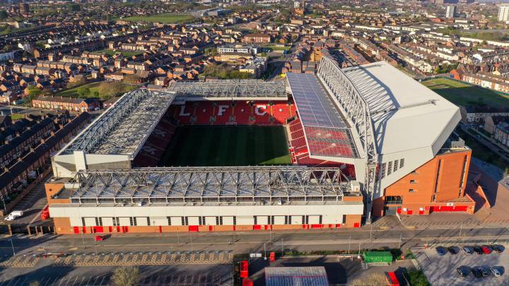 Una imagen aérea de Anfield, el estadio donde el Liverpool juega sus partidos de la Premier.
