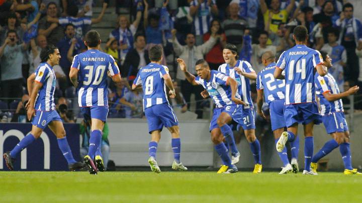 Los jugadores del Oporto celebran un gol, entre ellos, Guarín