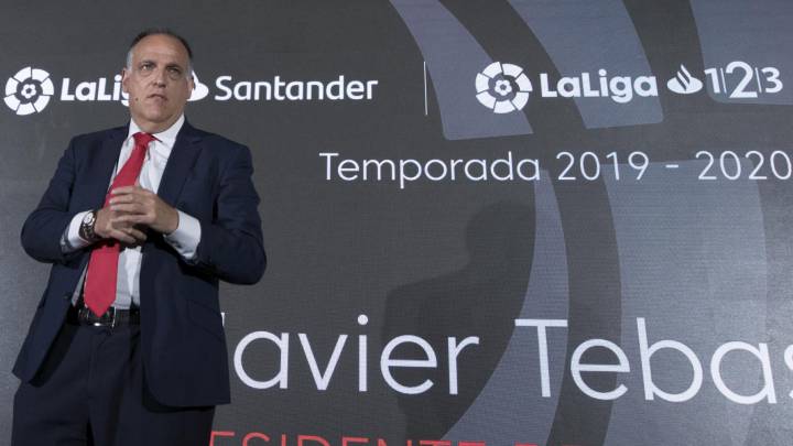 Tebas, aniversario bajo presión