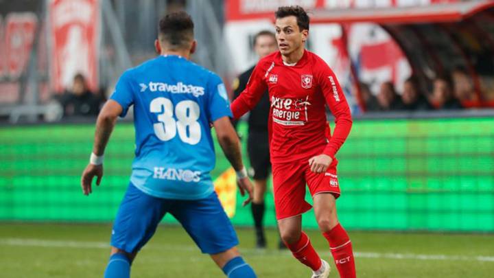 eredivisie javier espinosa twente españoles extranjero holanda migrantes balon