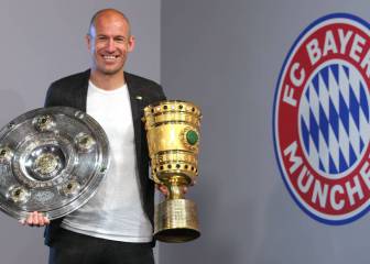 Robben ponders coming out of retirement