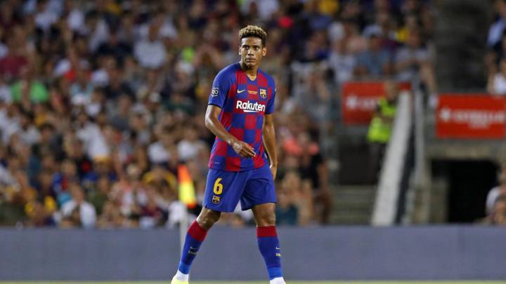 Barça y Everton negocian un posible traspaso de Todibo