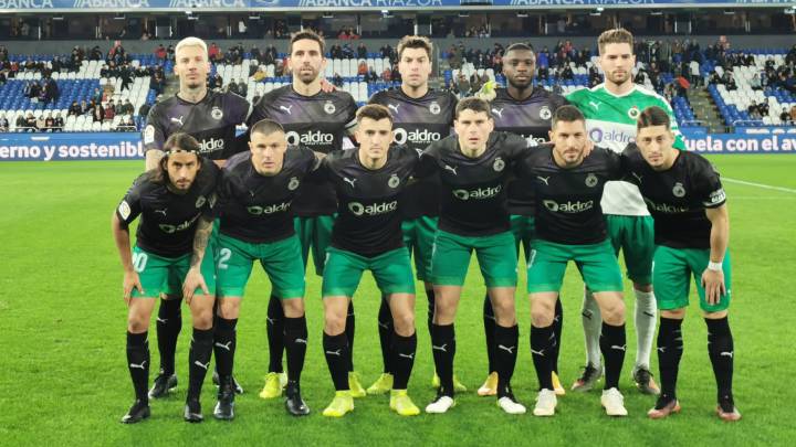29 alineaciones distintas sin dar con la fórmula