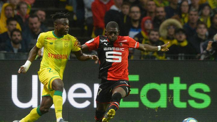 Rennes y Lyon se suman al interés por Moses Simon