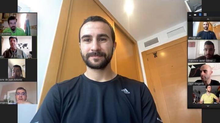 Juan Muñoz: "Me gustaría continuar en el Almería"