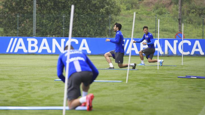 Jugadores del Deportivo en Abegondo