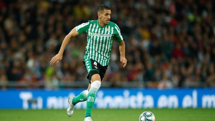El Liverpool se fija en el defensa del Betis Zouhair Feddal, según Liverpool Echo. Ya estuvo cerca de salir en invierno, cuando le quiso el Valencia.