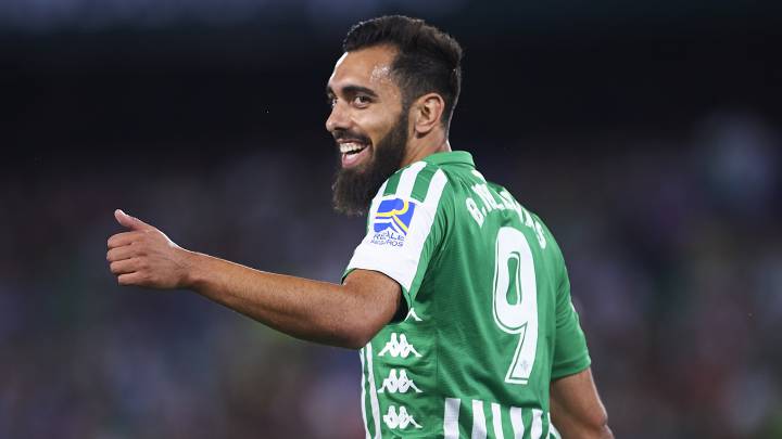 Borja Iglesias, en un partido con el Betis.
