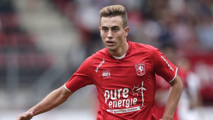 El Alavés se interesa en Oriol Busquets, centrocampista del Barcelona