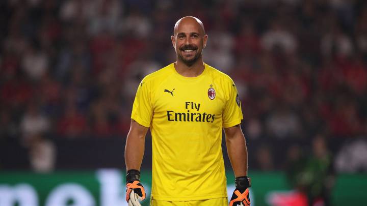 El PSG piensa en Reina como suplente de Keylor Navas