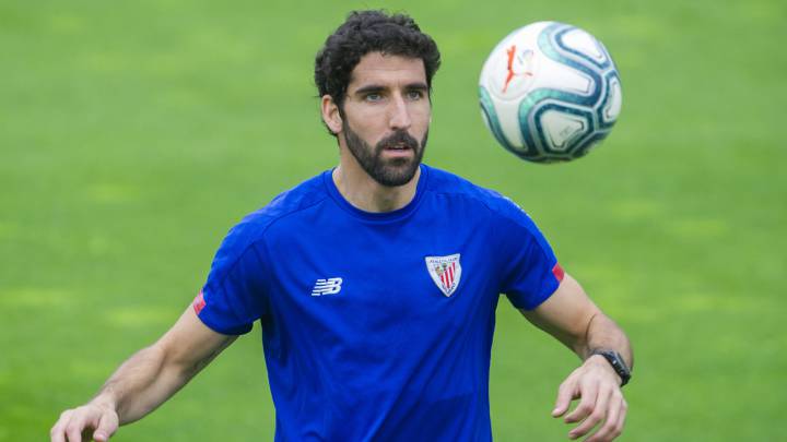 Raúl García cree que no tiene sentido poner una fecha para volver a jugar al fútbol
