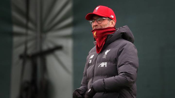 Klopp: "Todos comenzamos a jugar sin público. Tenemos que acostumbranos a esto..."