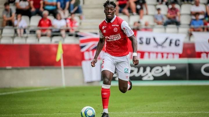 El Sevilla de Monchi sigue al central francés Axel Disasi, como reconoce el presidente del Stade de Reims. Un posible sustituto para Diego Carlos.