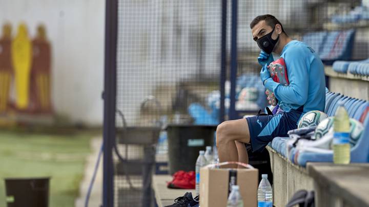 La plantilla del Eibar se entrenará en tres grupos de 10 jugadores