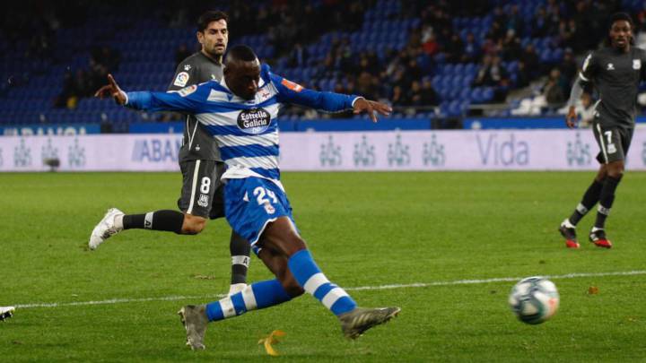 Mujaid en un partido con el Deportivo