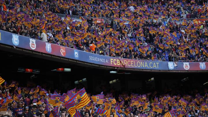 Habrá mascarillas con los colores y el escudo del Barcelona