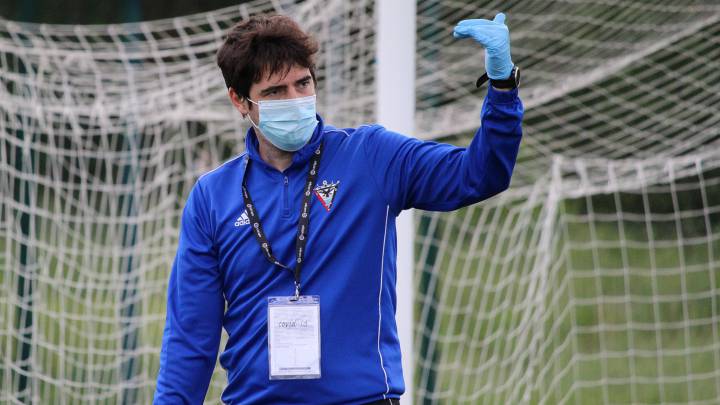 Iraola: “Los entrenos ya se van pareciendo a lo que es el fútbol”
