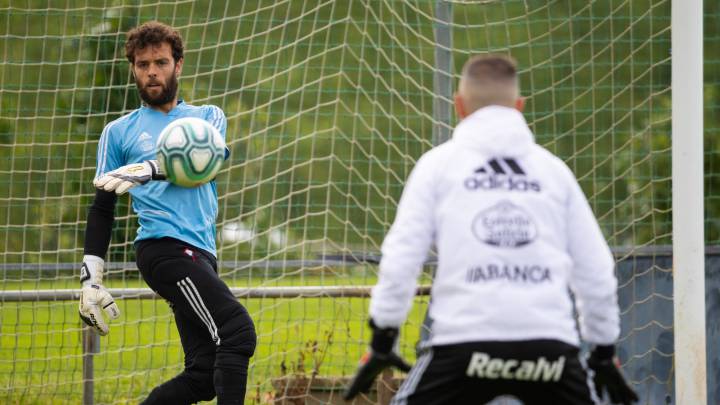 Sergio Álvarez realiza un ejercicio en el entrenamiento del pasado lunes, el día antes de su grave lesión