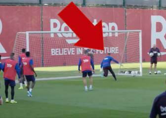 Ansu Fati delights Messi with subtle finish past Ter Stegen