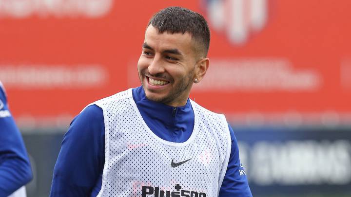 Correa, en el entrenamiento del Atlético de este martes.